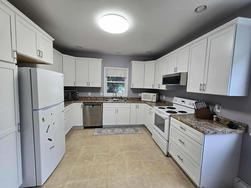 1007 E Hopson St Bad Axe, MI 48413 - Thumbnail 3