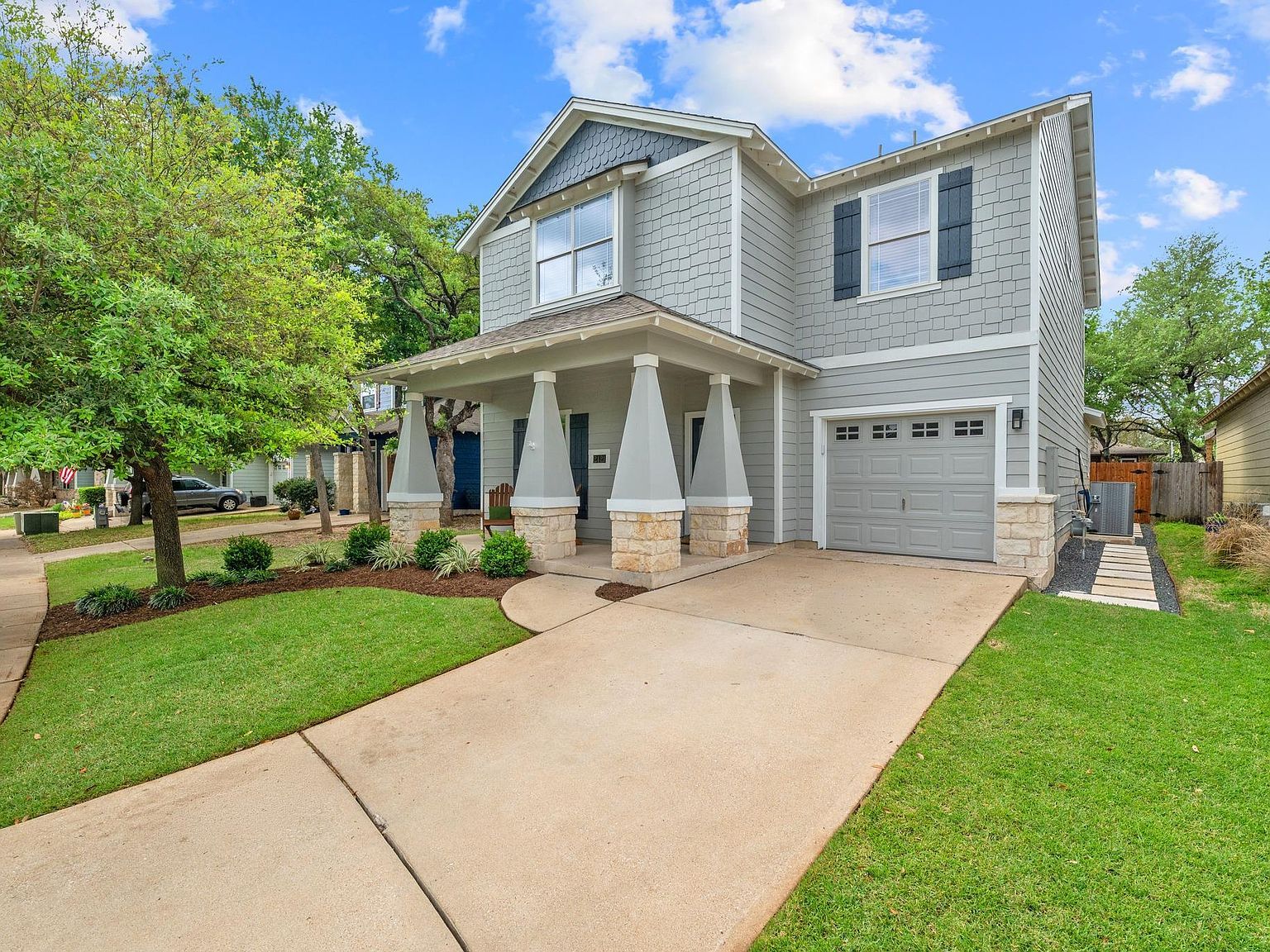 2121 Amur Dr Austin, TX 78745 - Thumbnail 3