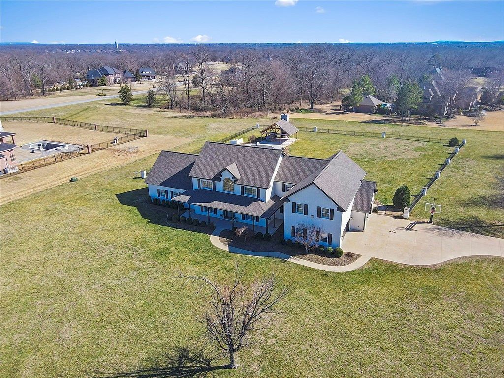 10878 Millstead Ln Bentonville, AR 72712 - Thumbnail 3