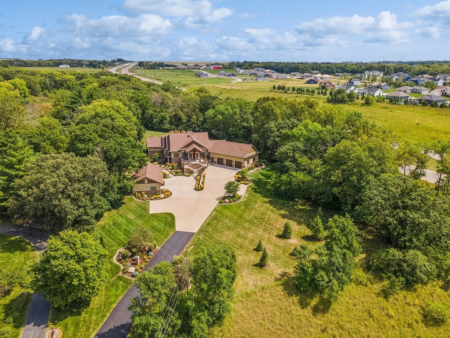 29054 Prospect Ave Adel, IA 50003 - Thumbnail 3