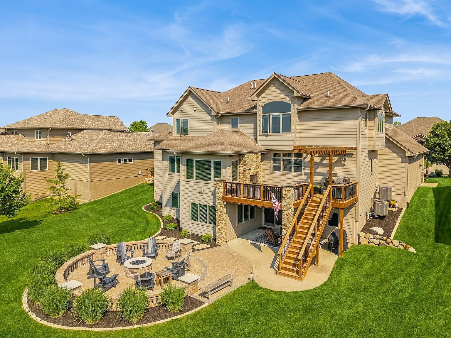 15016 Plum Dr Urbandale, IA 50323 - Thumbnail 3