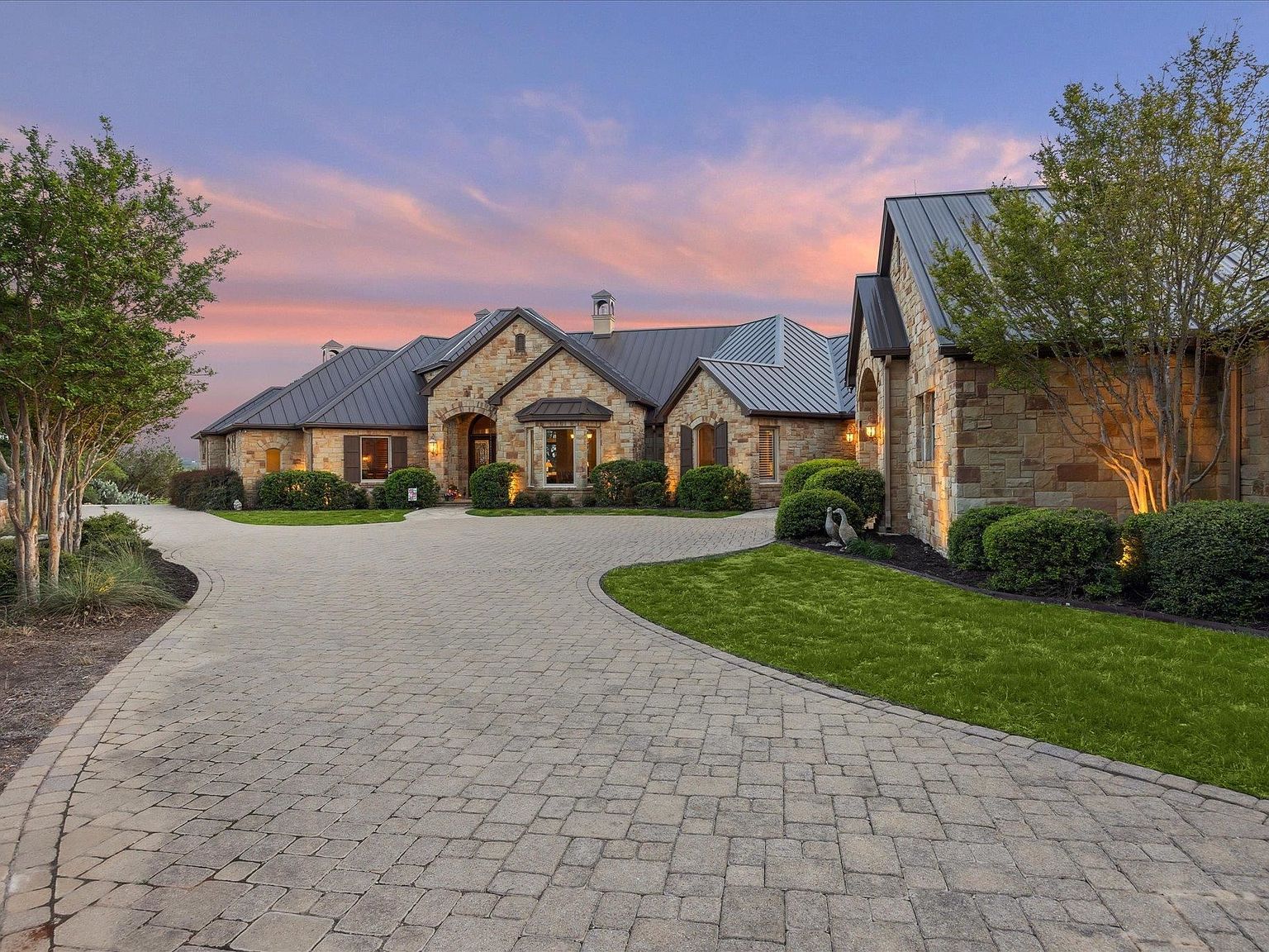 259 Chimney Cove Dr Marble Falls, TX 78654 - Thumbnail 3