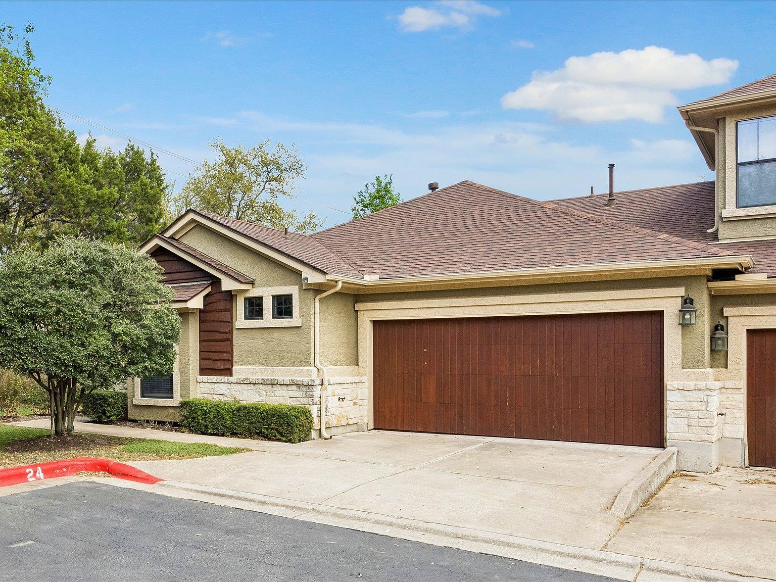 6705 Covered Bridge Dr Unit 24 Austin, TX 78736 - Thumbnail 3