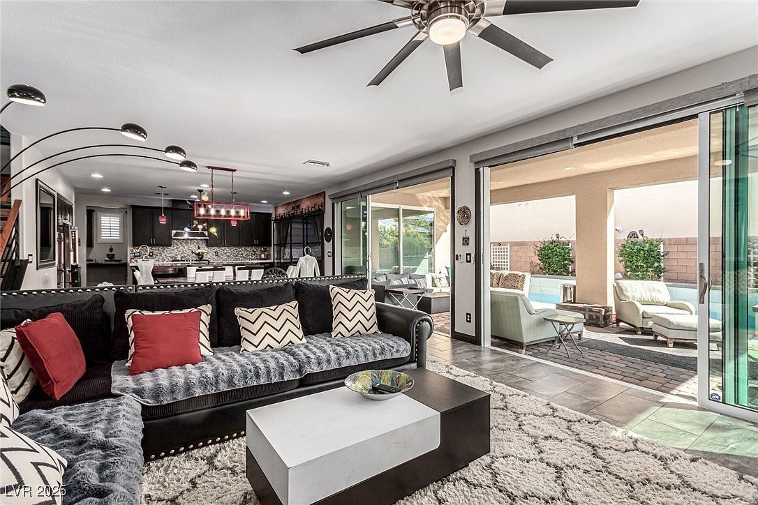 10729 Beecher Park Ave Las Vegas, NV 89166 - Thumbnail 3