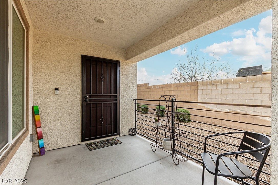 1880 Arcadian King Sun St Las Vegas, NV 89106 - Thumbnail 3