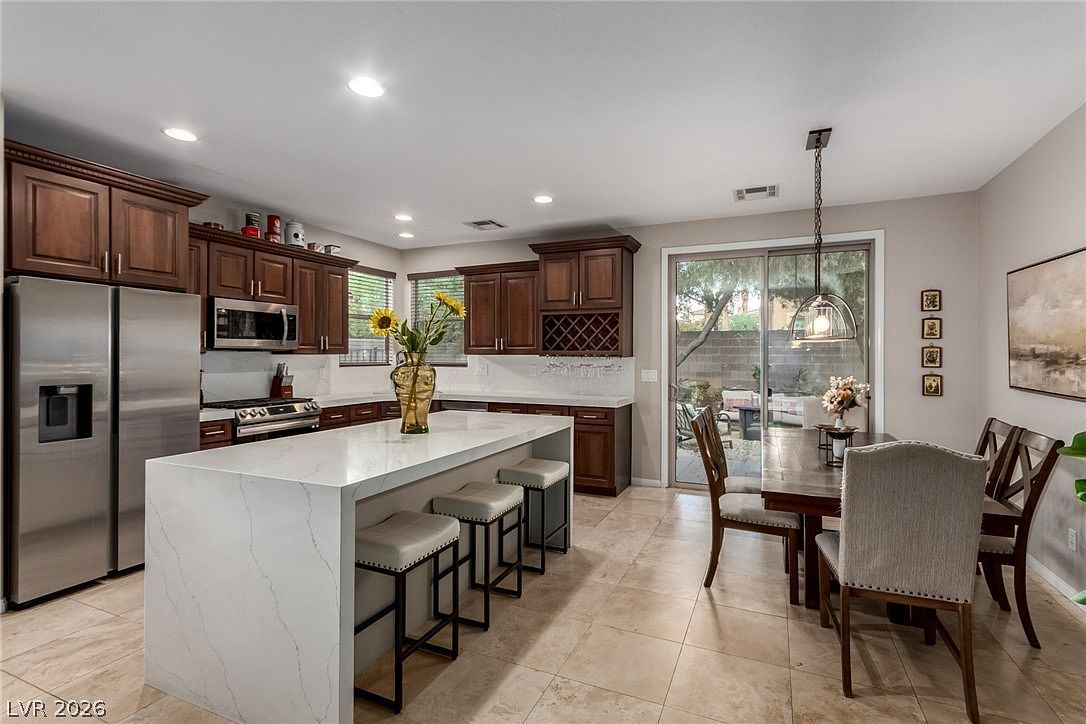 1040 Via Camelia St Henderson, NV 89011 - Thumbnail 3