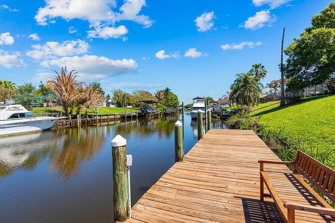 343 SE Verada Ave Port Saint Lucie, FL 34983 - Thumbnail 3