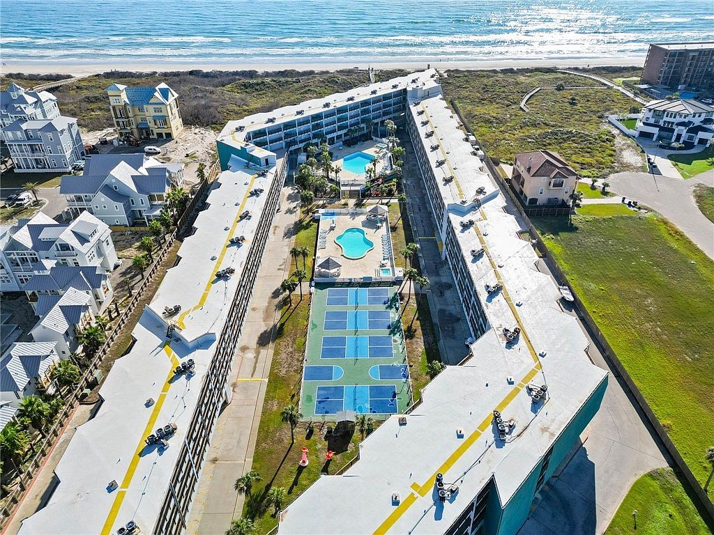 5973 State Highway 361 APT 102 Pt Aransas, TX 78373 - Thumbnail 3