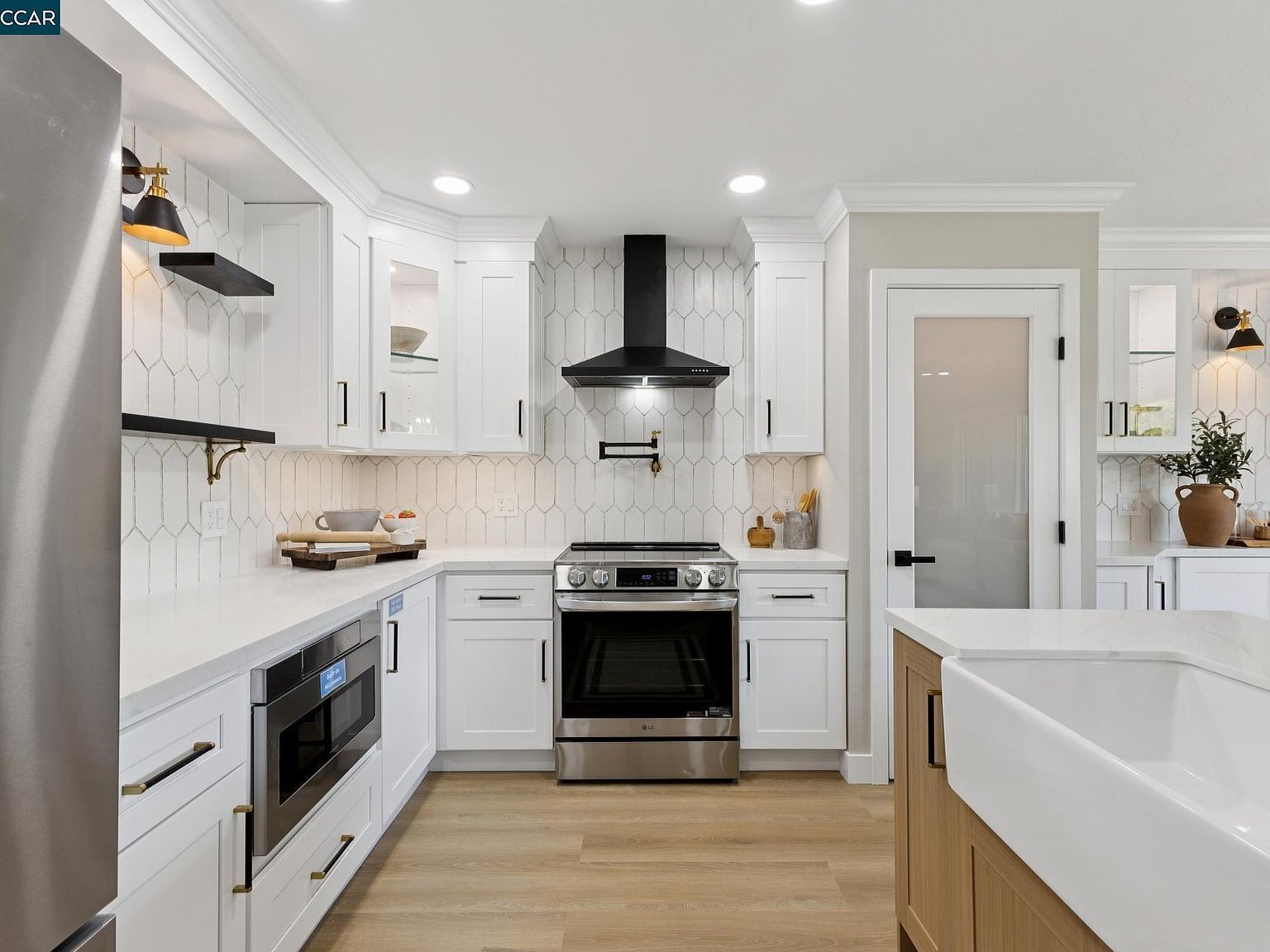 2101 Golden Rain Rd APT 14 Walnut Creek, CA 94595 - Thumbnail 3