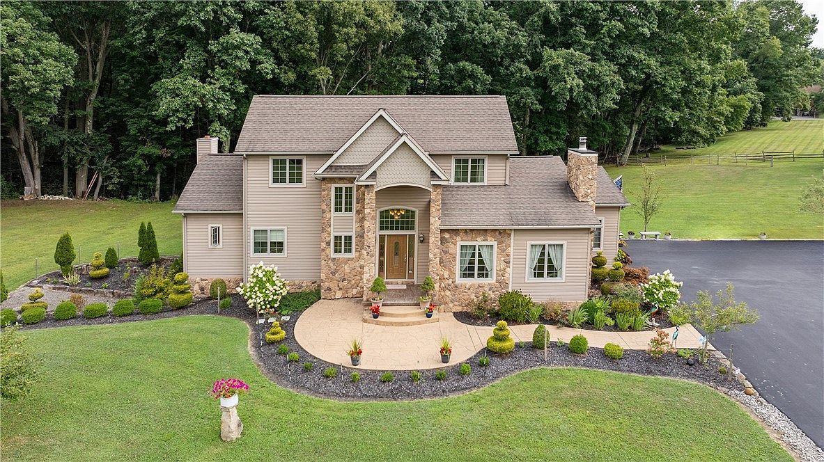 102 Mehard Ave #B Greenville, PA 16125 - Thumbnail 3