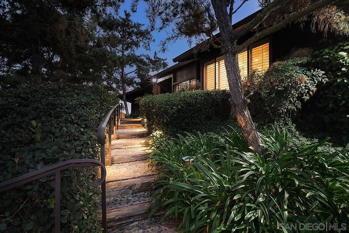 6346 Ridge Manor Ave San Diego, CA 92120 - Thumbnail 3