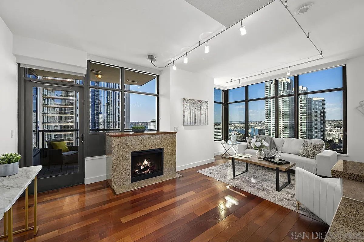 700 W East St Unit 1903 San Diego, CA 92101 - Thumbnail 3