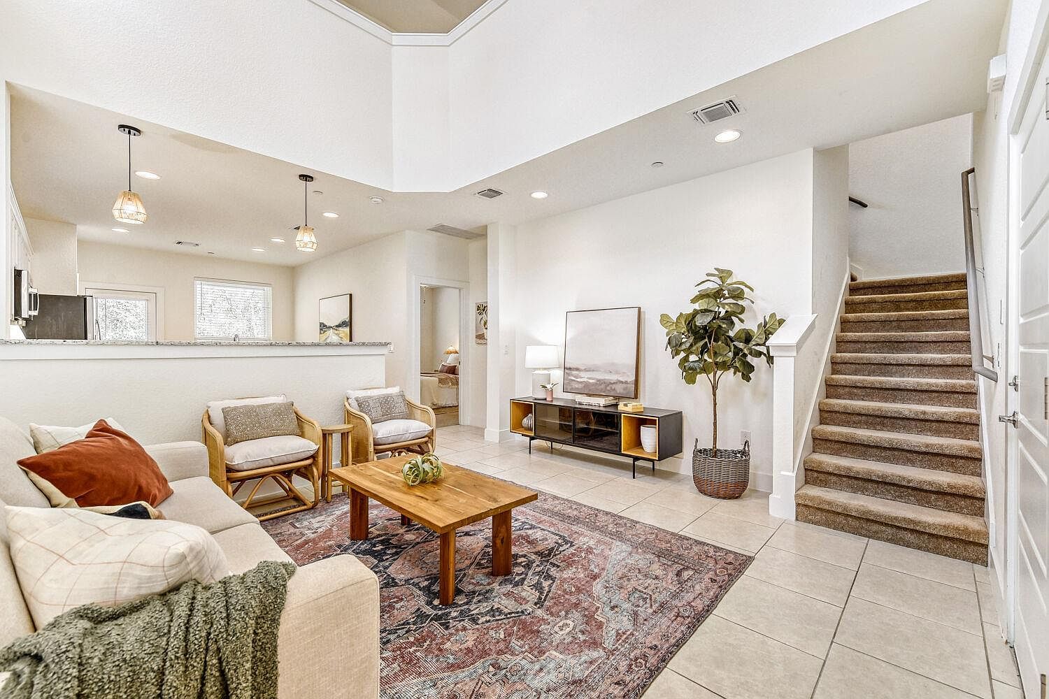 1719 Roseburg Dr Austin, TX 78754 - Thumbnail 3