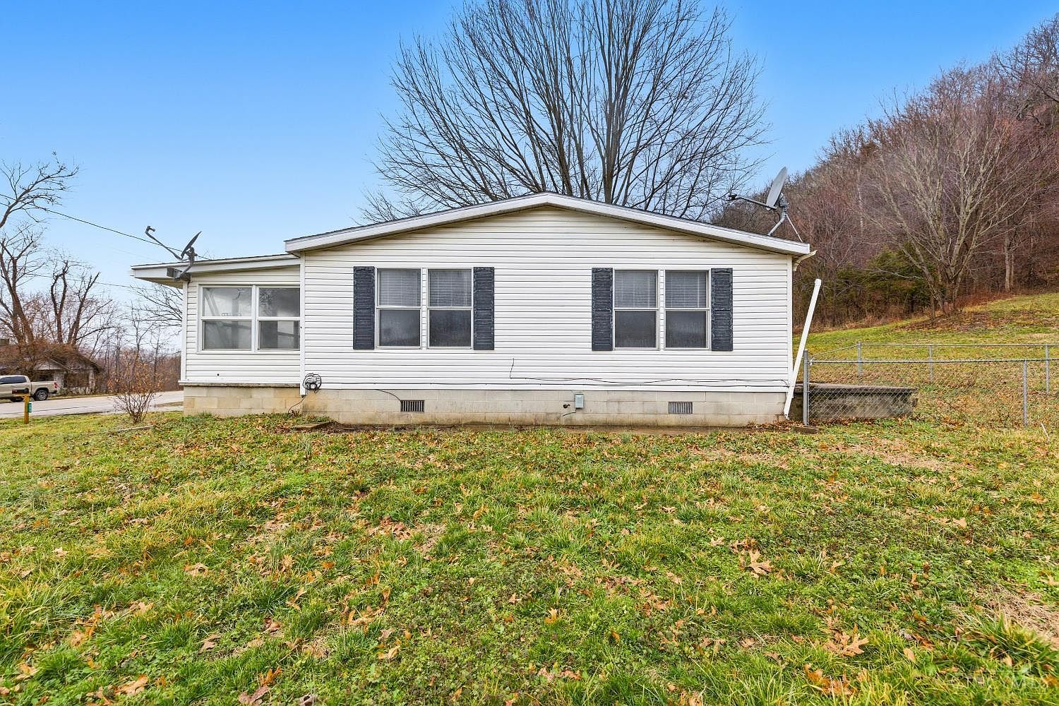 21070 Us Route 52 Stout, OH 45684 - Thumbnail 3