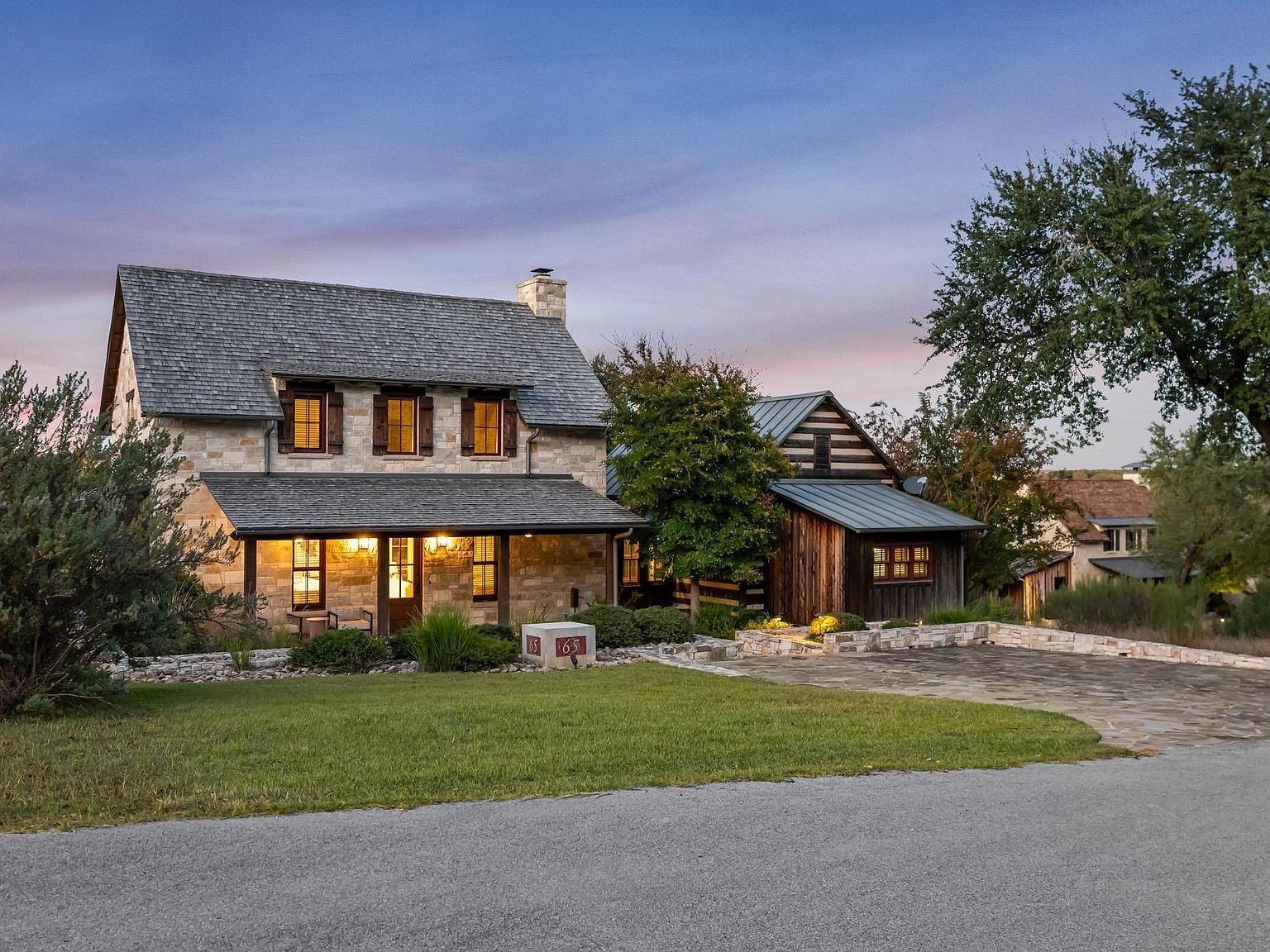 65 Riviera Cv Fredericksburg, TX 78624 - Thumbnail 3