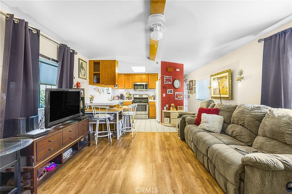 850 W Mission Blvd Trailer A46 Ontario, CA 91762 - Thumbnail 3