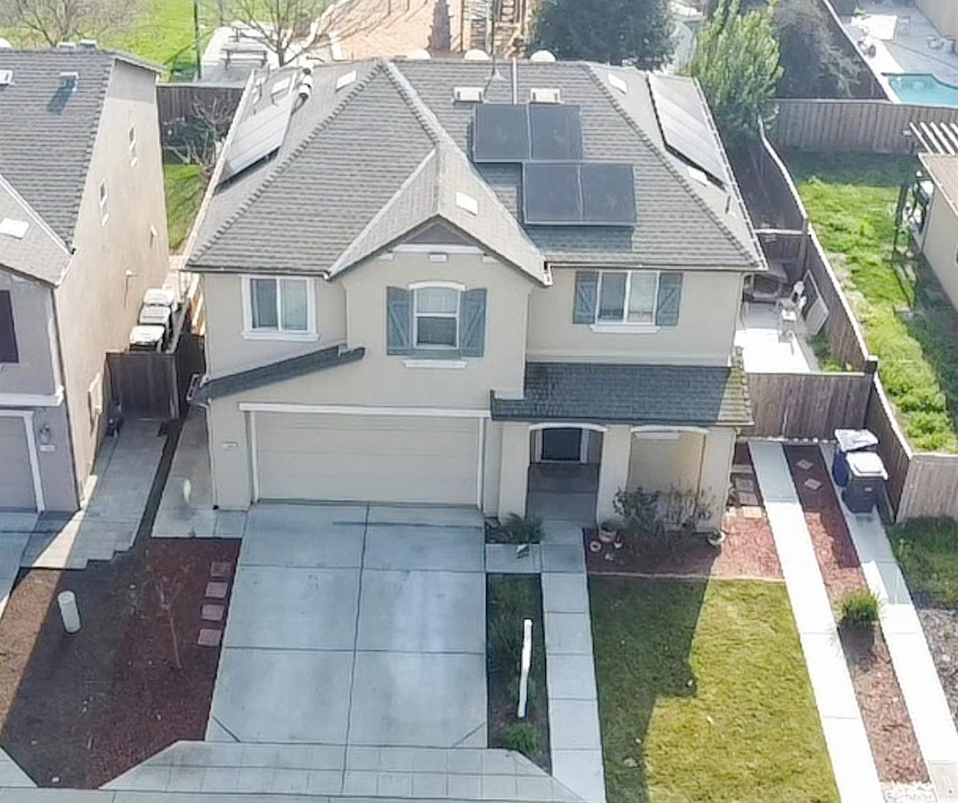 1348 Apple Ct Madera, CA 93638 - Thumbnail 3