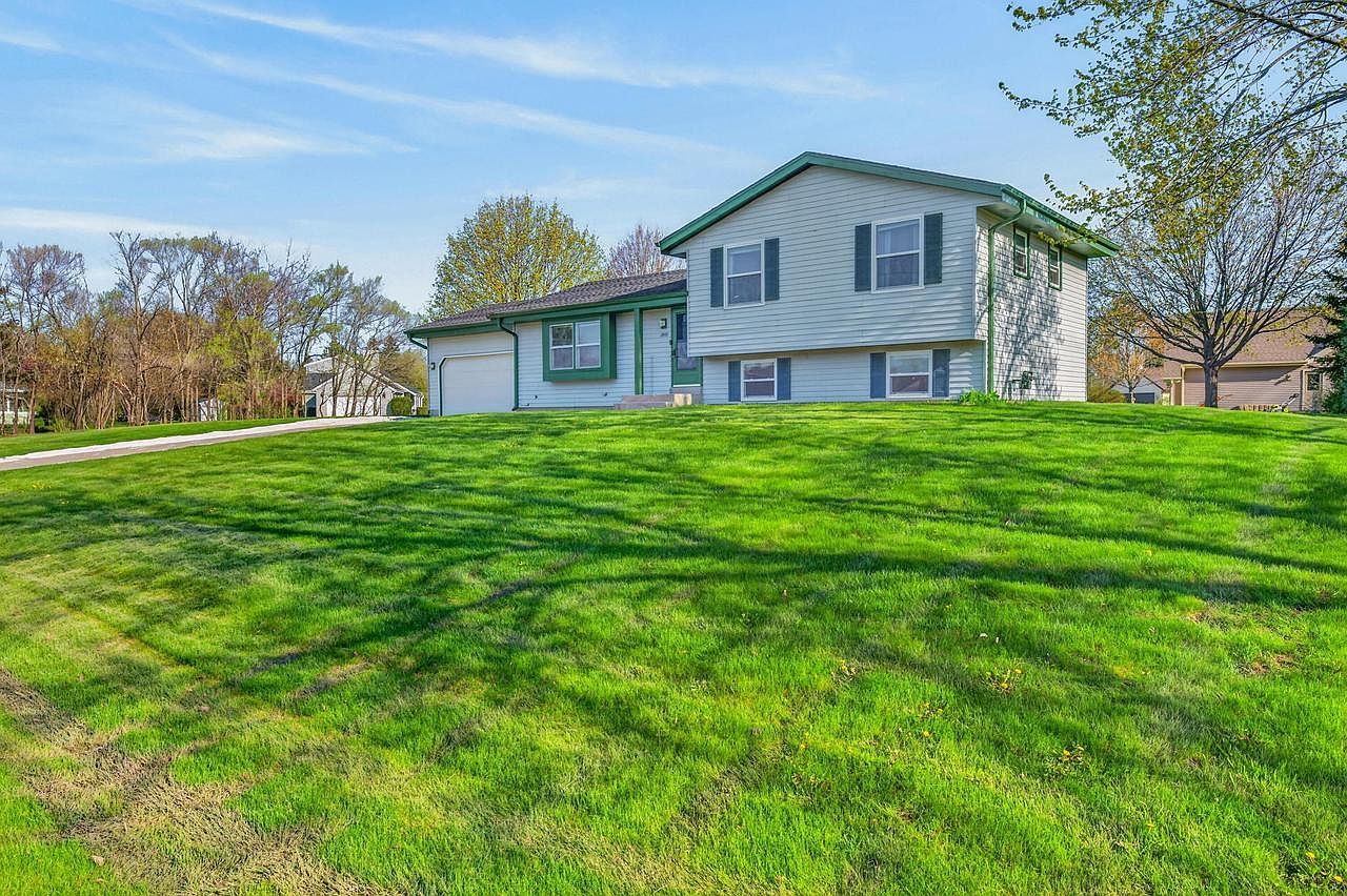 2840 W Southland Dr Franklin, WI 53132 - Thumbnail 3