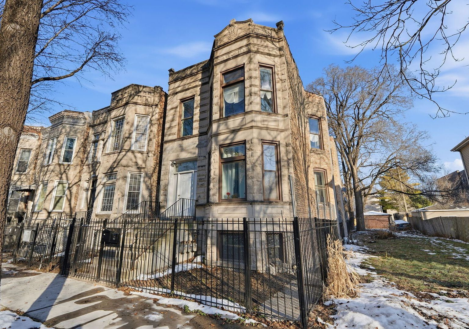 1637 S Saint Louis Ave Chicago, IL 60623 - Thumbnail 3