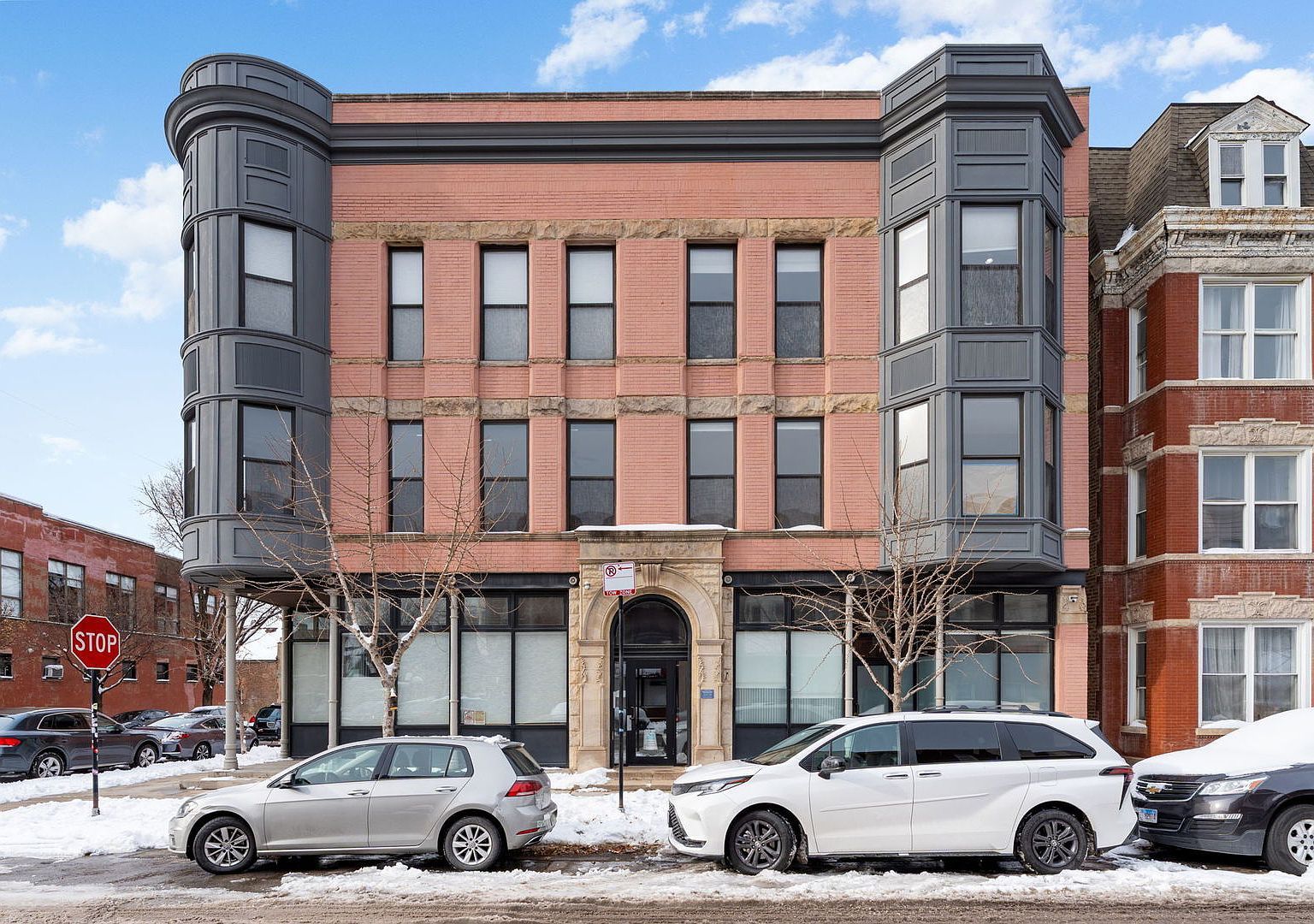 2354 S Oakley Ave UNIT B2 Chicago, IL 60608 - Thumbnail 3