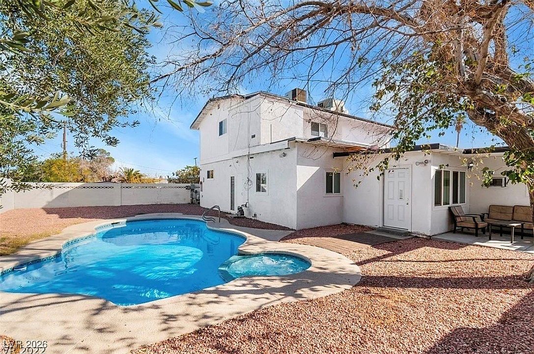 1580 Palora Ave Las Vegas, NV 89169 - Thumbnail 3