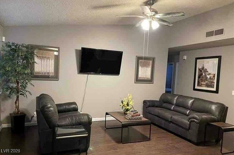 4268 Hampshire Cir Las Vegas, NV 89121 - Thumbnail 3