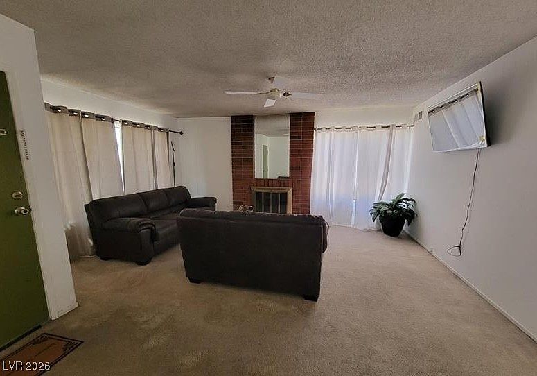 2102 E Russell Rd Las Vegas, NV 89119 - Thumbnail 3