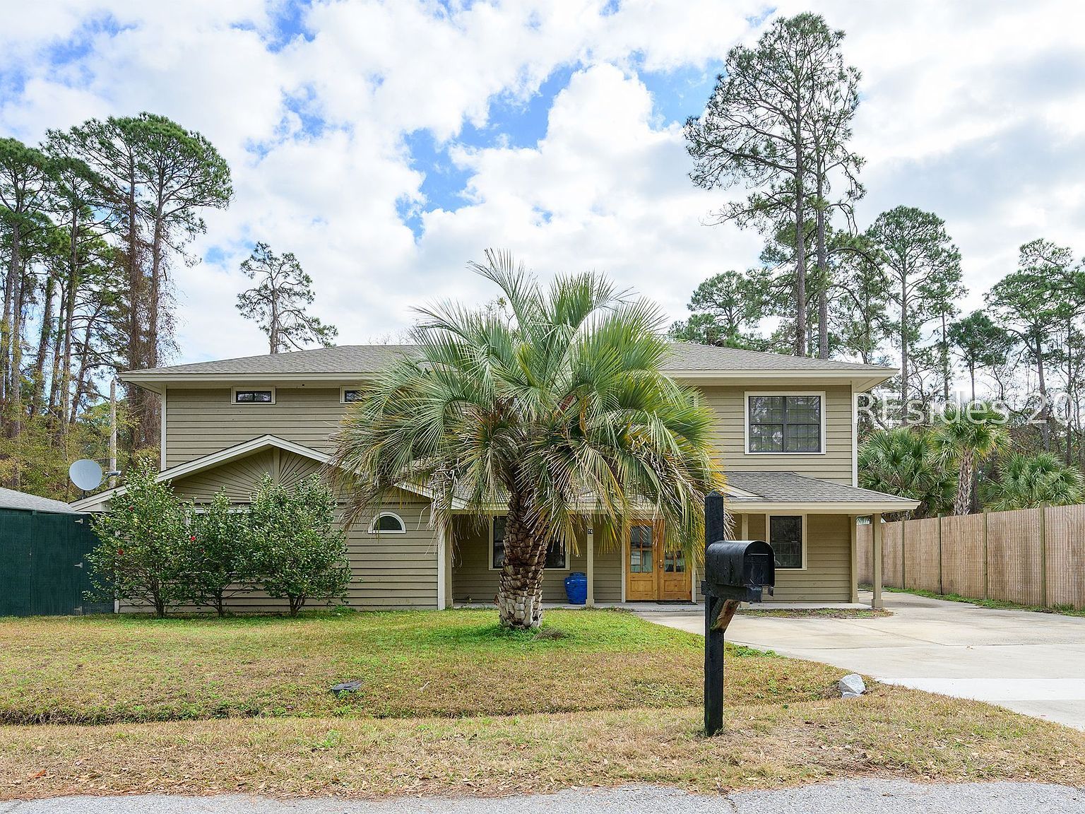 14 Bay Pines Dr Hilton Head Island, SC 29928 - Thumbnail 3