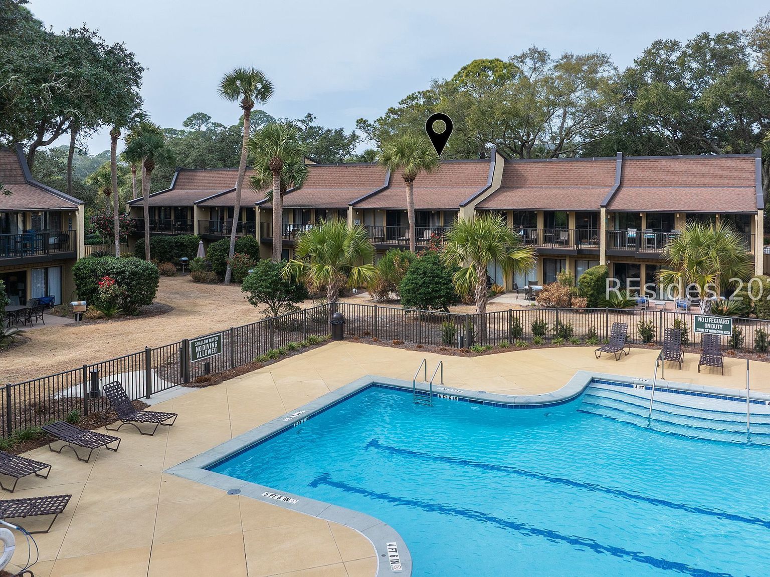 37 S Forest Beach Dr APT 15 Hilton Head Island, SC 29928 - Thumbnail 3