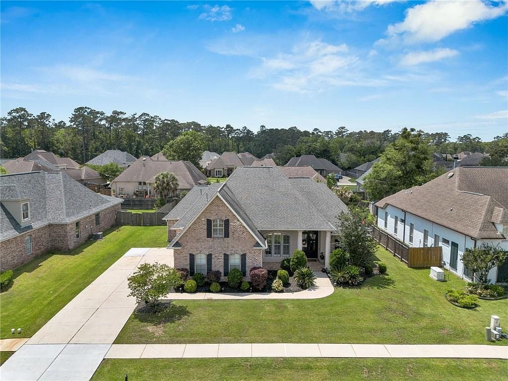 1267 Avenue Du Chateau Covington, LA 70433 - Thumbnail 3