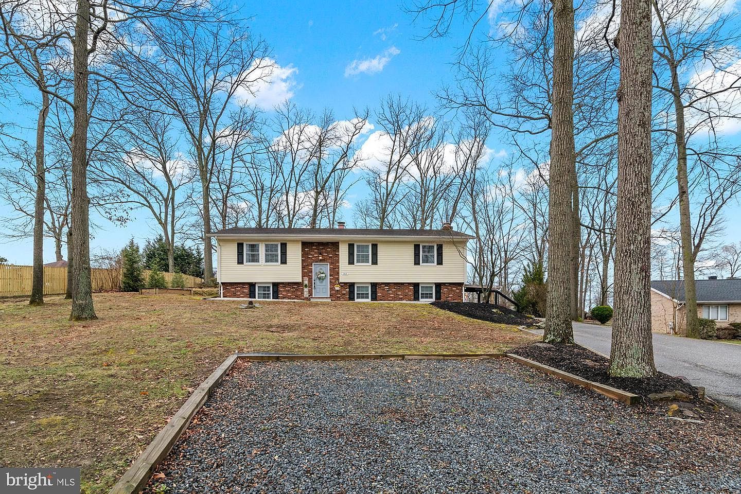 315 Obrecht Rd Millersville, MD 21108 - Thumbnail 3