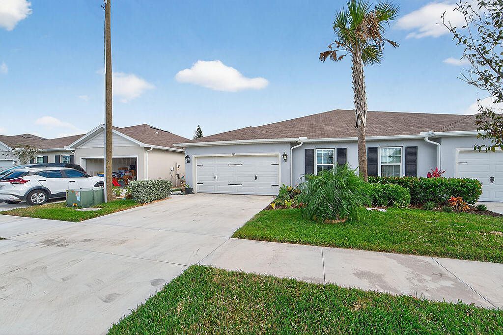 237 Raspberry Rd Fort Pierce, FL 34981 - Thumbnail 3
