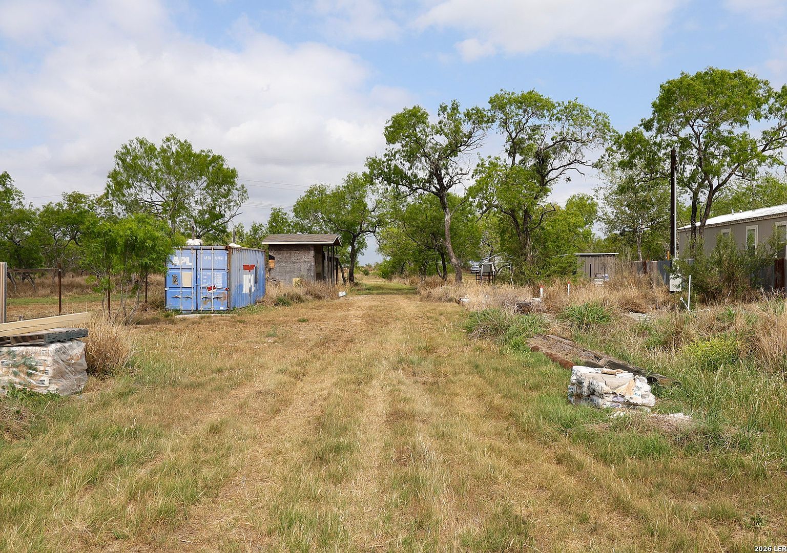 708 County Road 223 Floresville, TX 78114 - Thumbnail 3