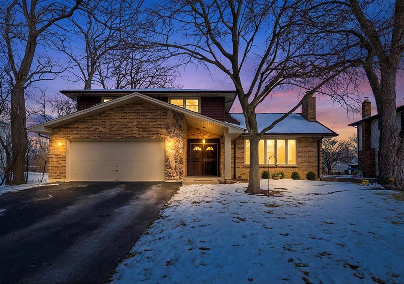 5721 Vial Pkwy La Grange Highlands, IL 60525 - Thumbnail 3