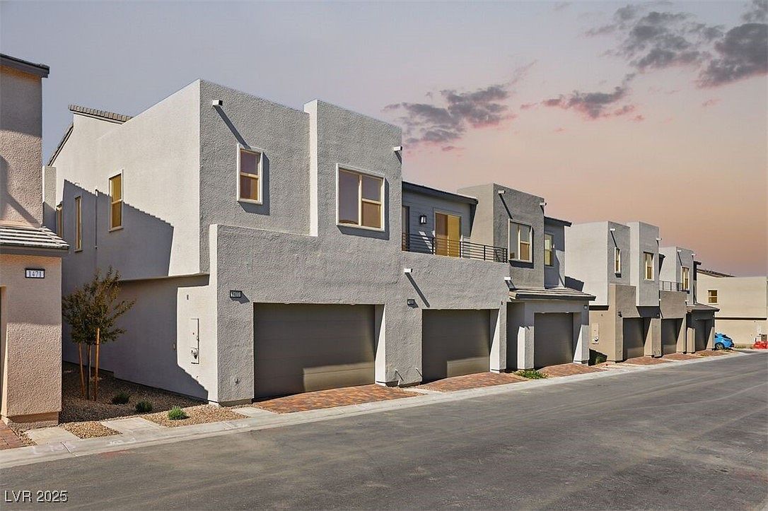 1477 Hopeful Lark Ln Las Vegas, NV 89138 - Thumbnail 3