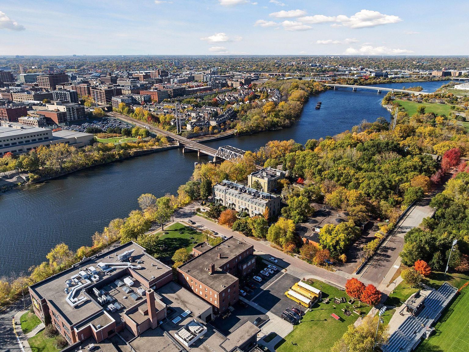 8 Grove St #8B Minneapolis, MN 55401 - Thumbnail 3