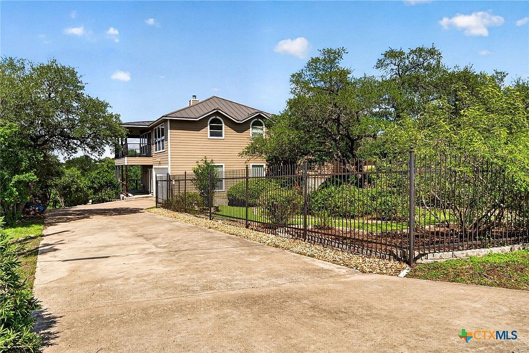 1130 Canyon Springs Dr Canyon Lake, TX 78133 - Thumbnail 3