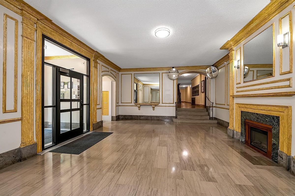 6141 Saunders St APT B38 Flushing, NY 11374 - Thumbnail 3