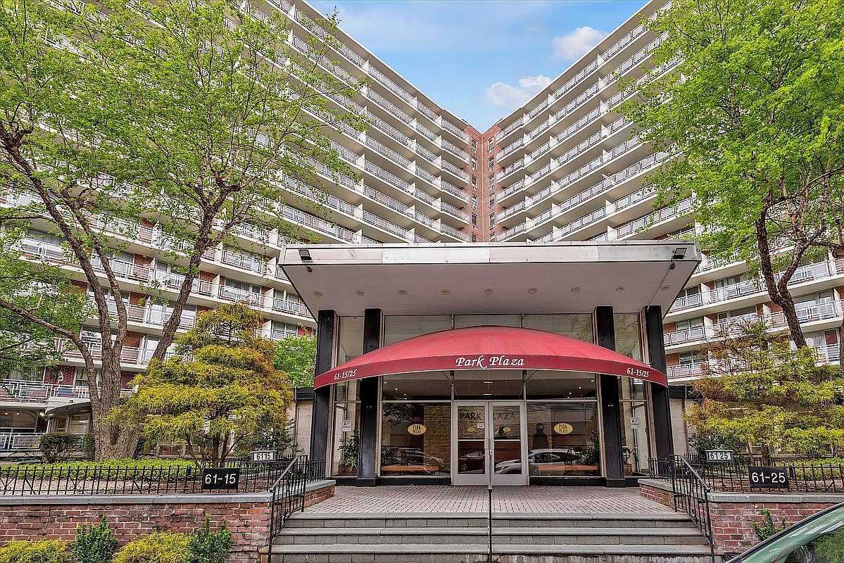 6115 97th St APT 12A Rego Park, NY 11374 - Thumbnail 3