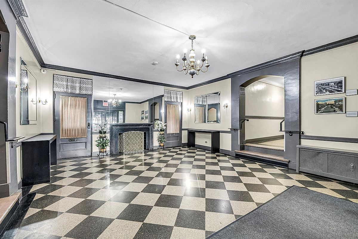 7234 Austin St APT F10 Forest Hills, NY 11375 - Thumbnail 3