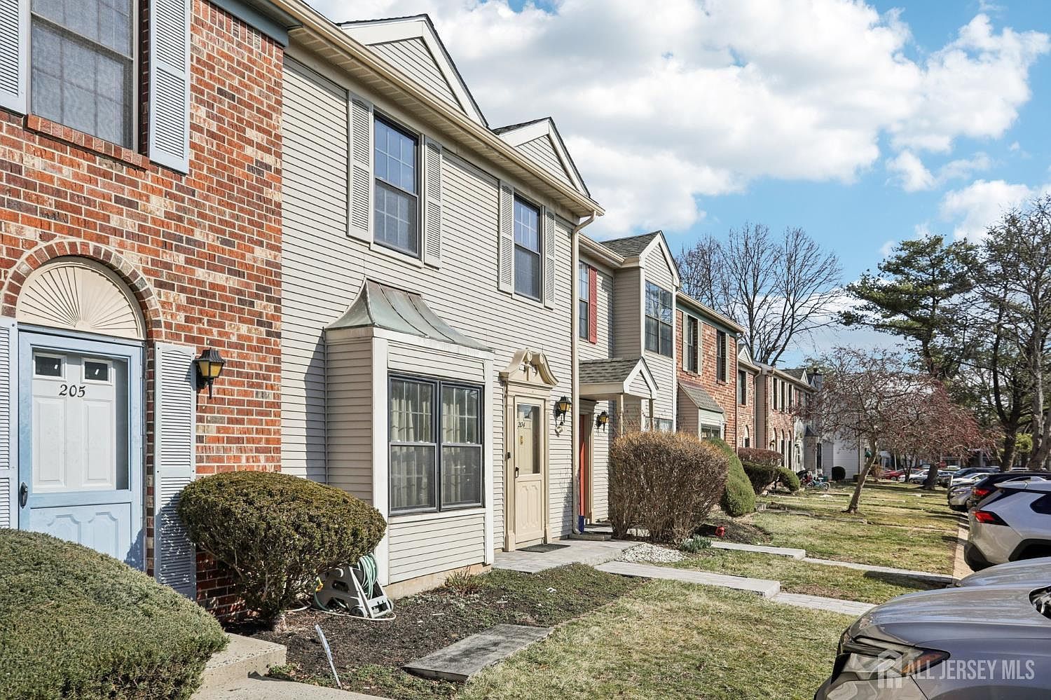 204 Hampshire Ct Piscataway, NJ 08854 - Thumbnail 3