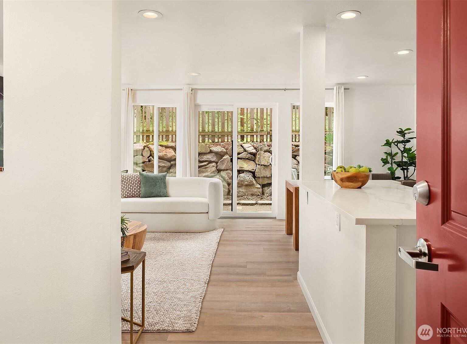 3661 Phinney Ave N APT 109 Seattle, WA 98103 - Thumbnail 3