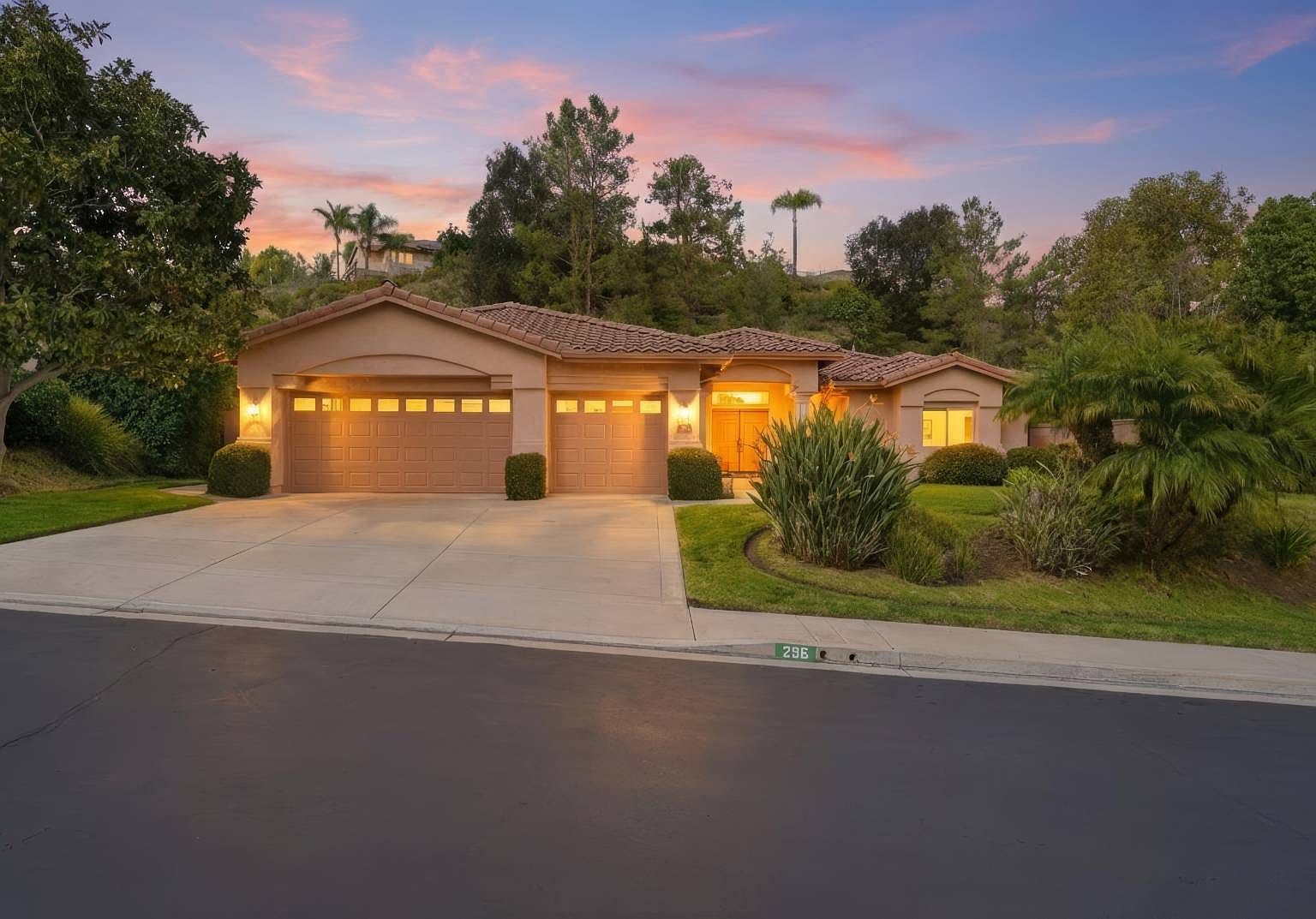 256 Camino Del Postigo Escondido, CA 92029 - Thumbnail 3