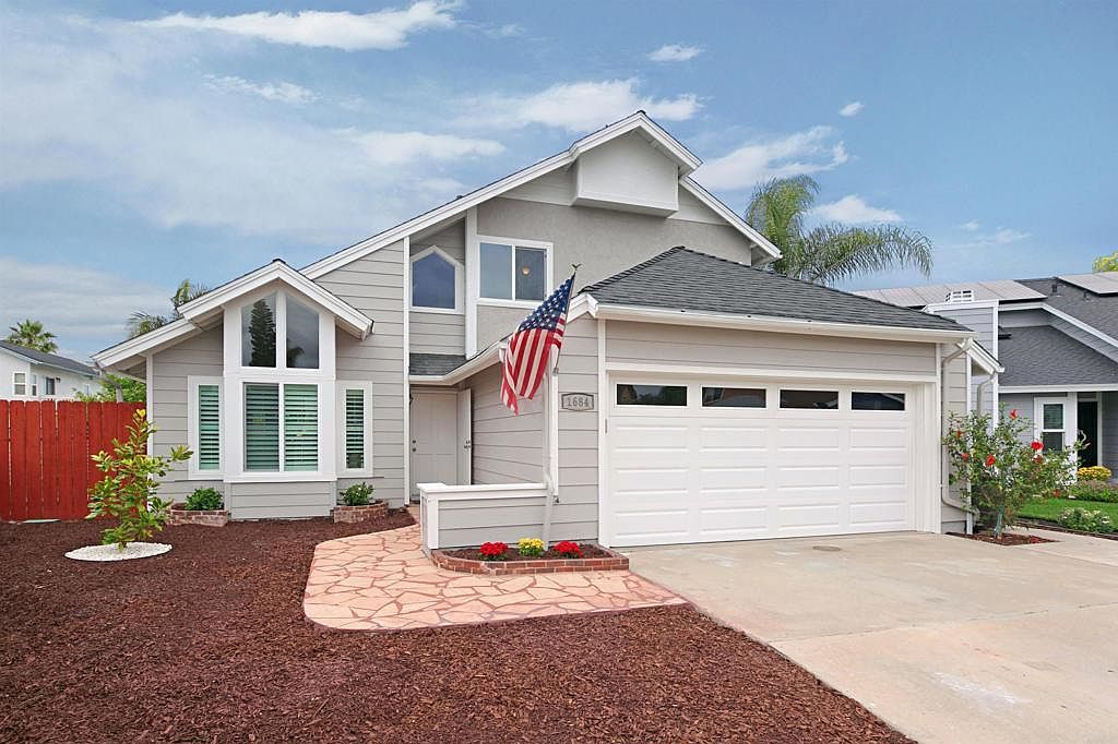 1684 Charlie Horse Way Oceanside, CA 92057 - Thumbnail 3