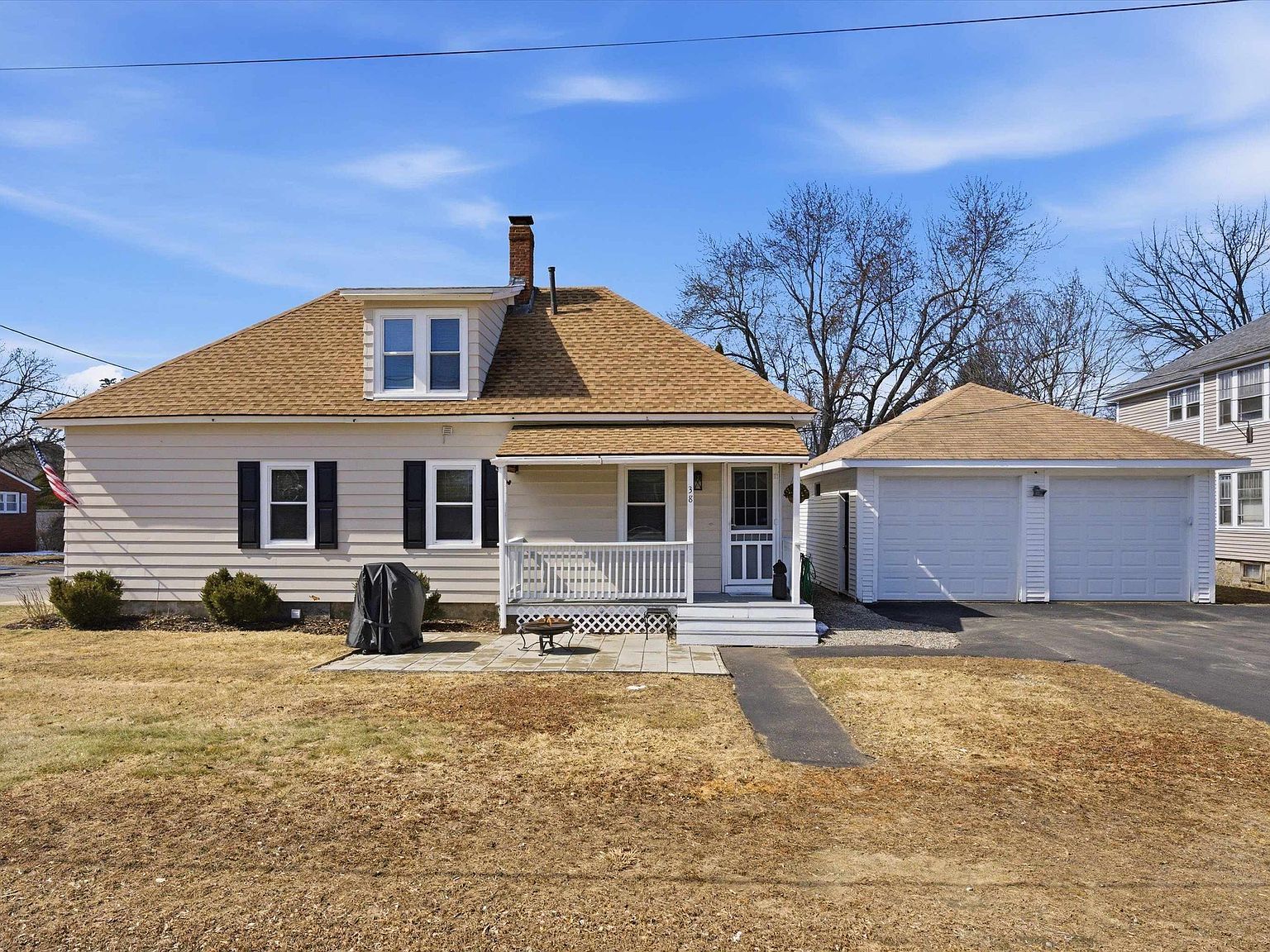 38 Garden St Manchester, NH 03103 - Thumbnail 3