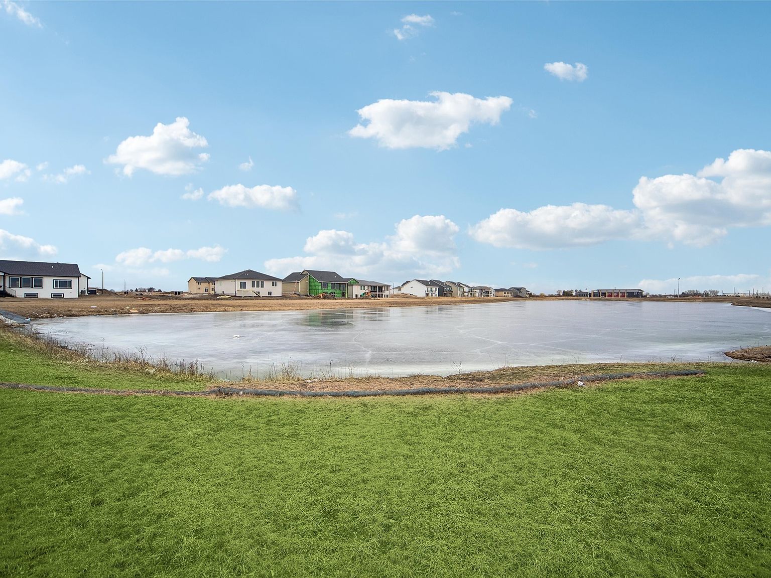 695 SW Boulder Dr Grimes, IA 50111 - Thumbnail 3