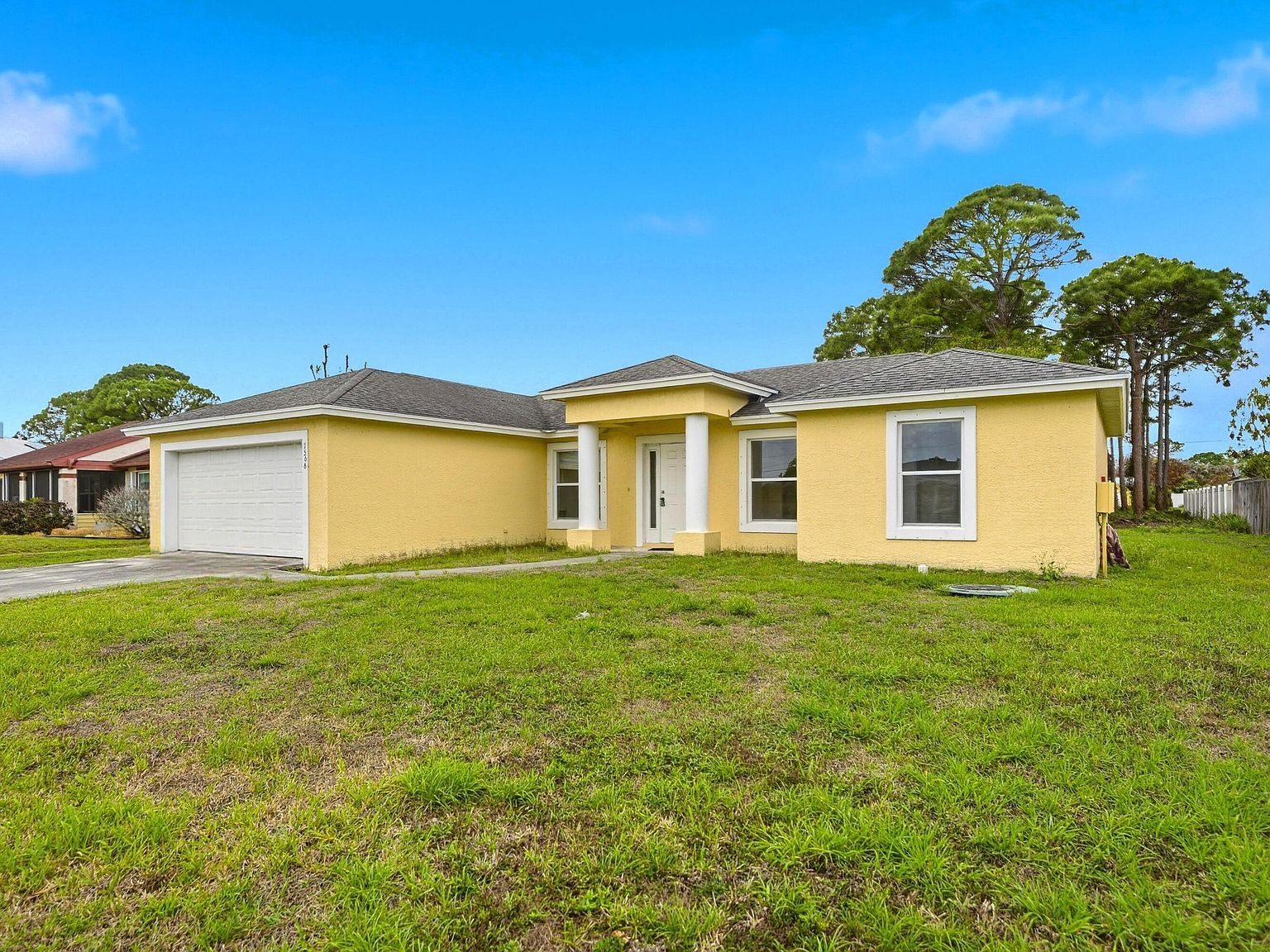 1566 SE Sutton St Port Saint Lucie, FL 34983 - Thumbnail 3