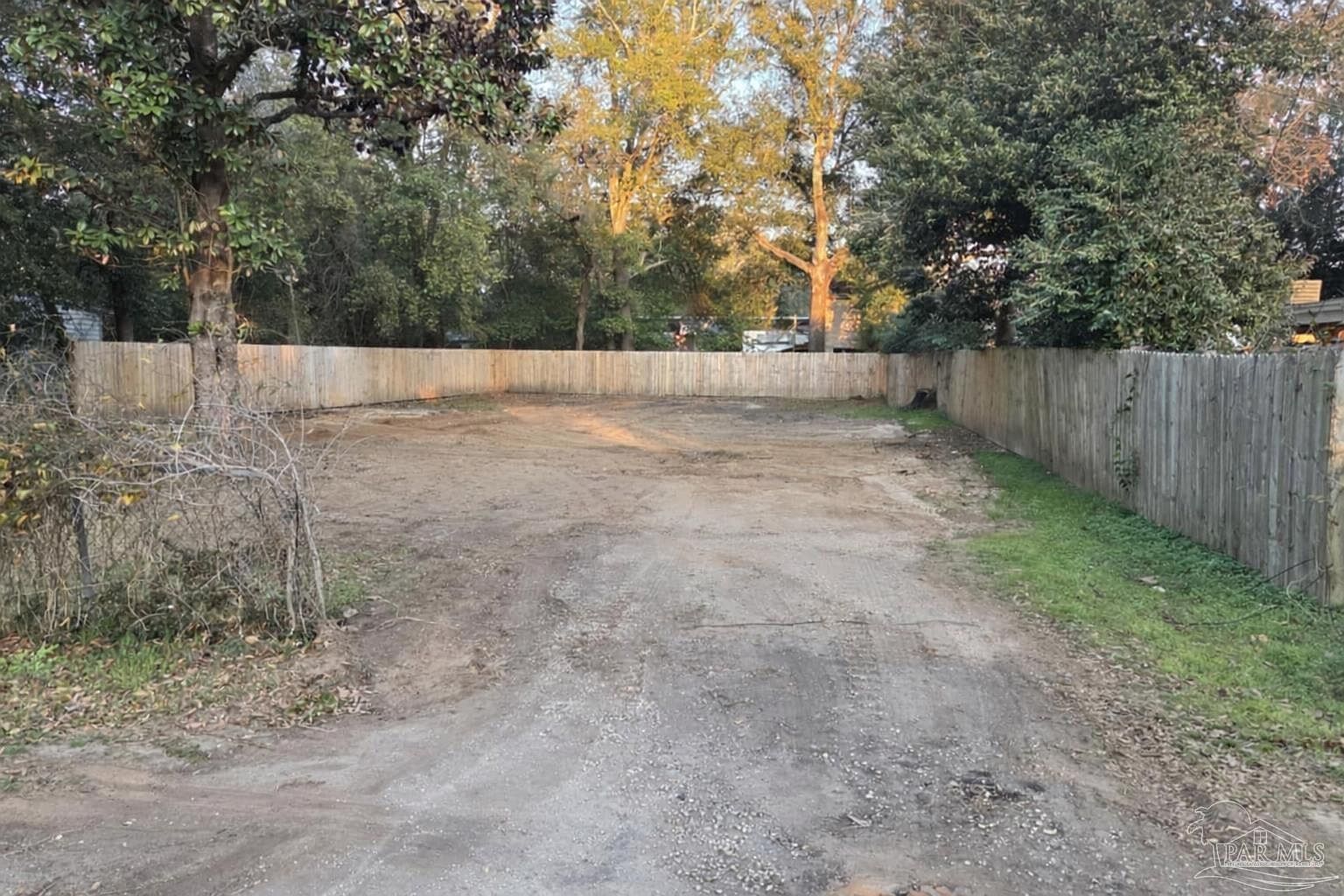 6410 Skyline Dr Milton, FL 32570 - Thumbnail 3