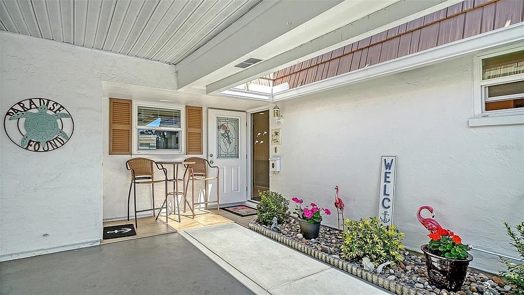 2721 Riverbluff Pl #V-50 Sarasota, FL 34231 - Thumbnail 3