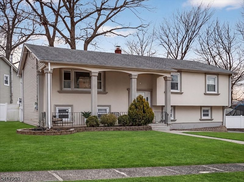 66 Lockwood Pl Clifton, NJ 07012 - Thumbnail 3